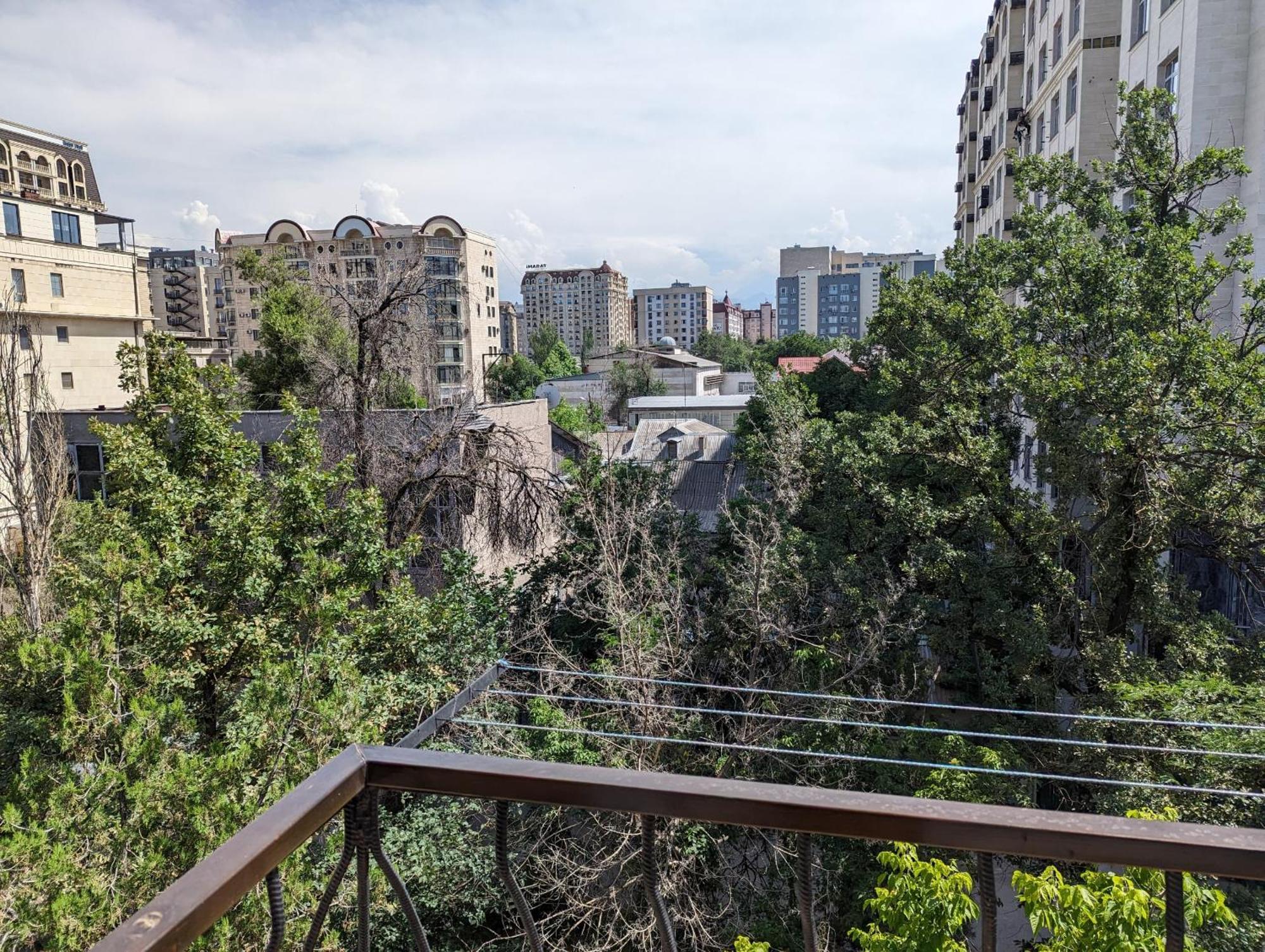 Moonflower Residence 4645 Bishkek Exterior photo